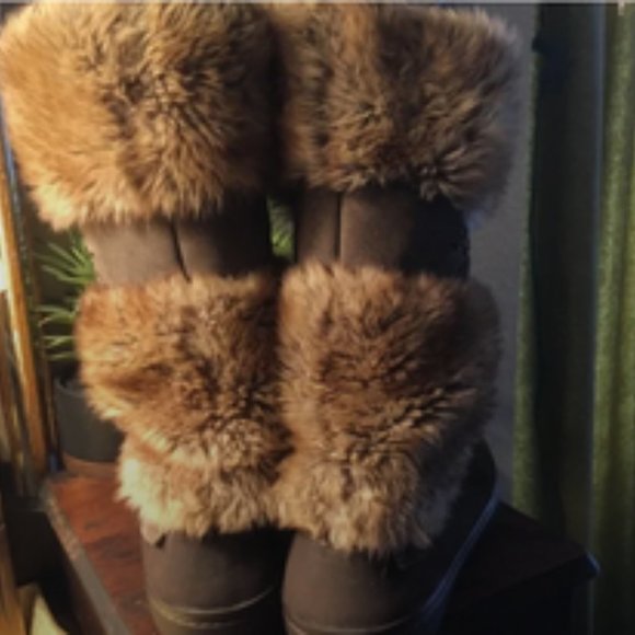 Crocs size 7 - Picture 3 of 6